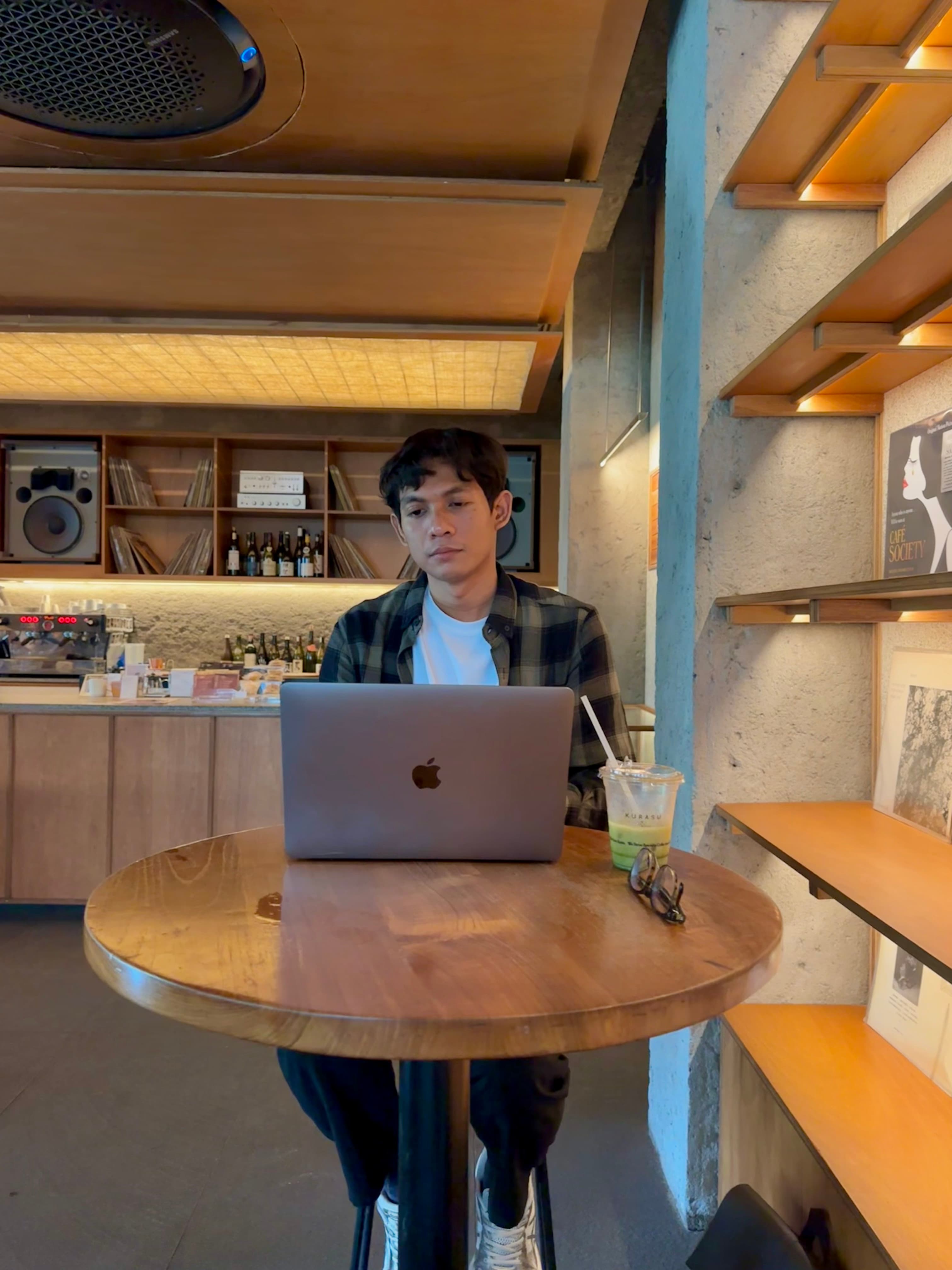 Work from coffee shop